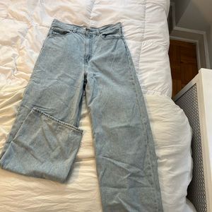Womens Levi’s size 29 (wide leg) high rise